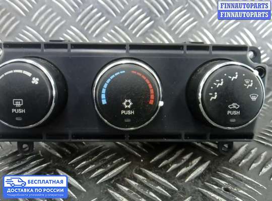 Блок управления печкой на Dodge Nitro