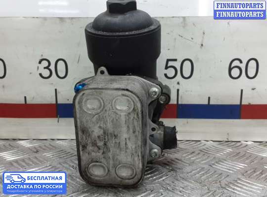 Корпус масляного фильтра на Volkswagen Passat B7 (36)