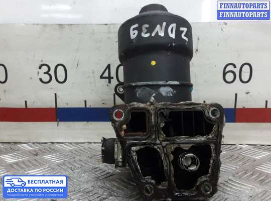 Корпус масляного фильтра на Volkswagen Passat B7 (36)