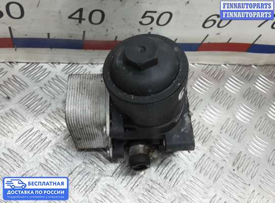 Корпус масляного фильтра на Volkswagen Passat B7 (36)