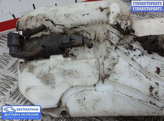 Бачок омывателя на Nissan Qashqai I (J10)