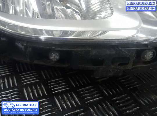 Фара передняя на Renault Clio III