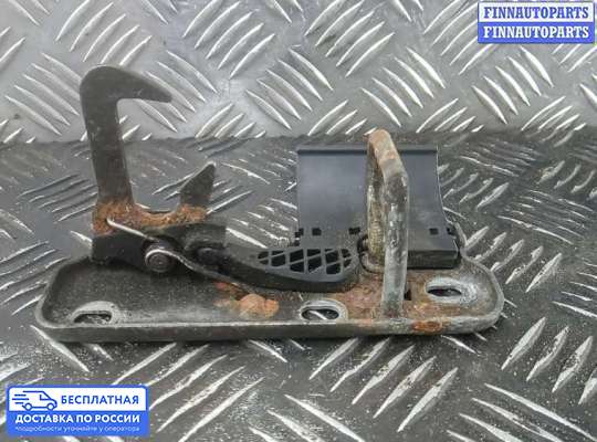Замок капота на Volkswagen Passat B7 (36)