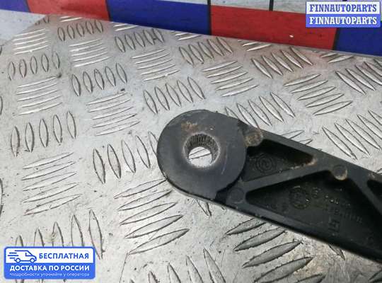 Поводок дворника на Volkswagen Touran I (1T)