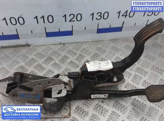 Педальный узел (педаль) на Ford Focus III