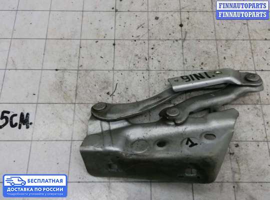 Петля капота на Mercedes-Benz B (W245)