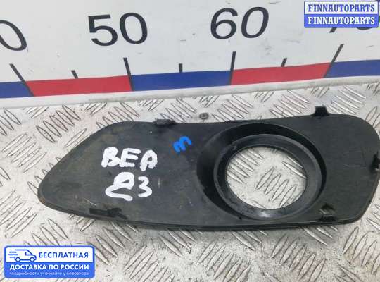 Решетка (заглушка) бампера на Mercedes-Benz ML (W164)