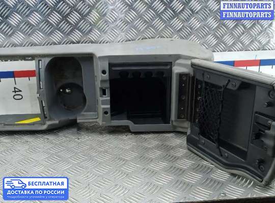 Подлокотник на Jeep Grand Cherokee III (WK, WH)
