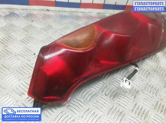 Фонарь задний на Nissan Note (E11)