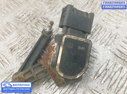 Датчик дорожного просвета на BMW X5 (E70)