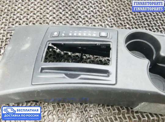 Подлокотник на Cadillac CTS I