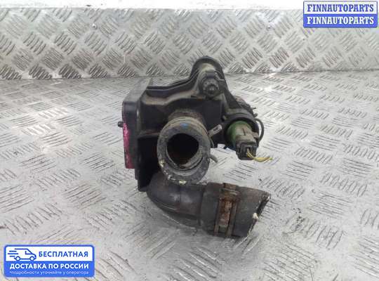 Корпус термостата на Ford Focus III