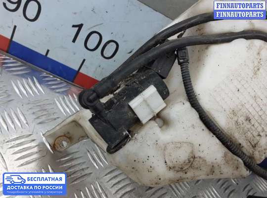 Бачок омывателя на Ford Focus II
