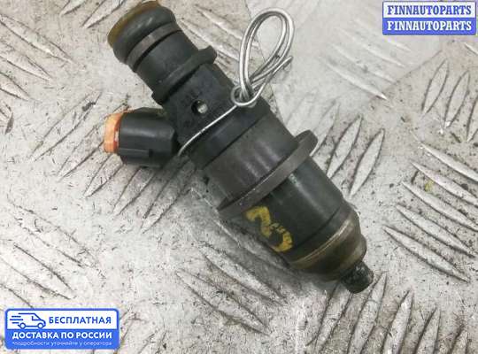 Форсунка топливная на Mitsubishi Carisma