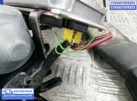 Ремень безопасности на Mercedes-Benz C (W204)
