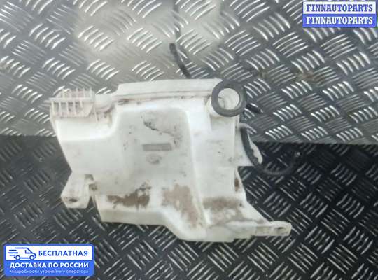 Бачок омывателя на Ford Focus III