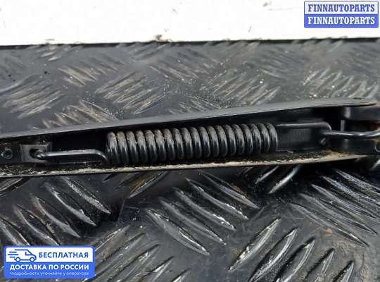 Поводок дворника на Toyota RAV4 II (XA20)