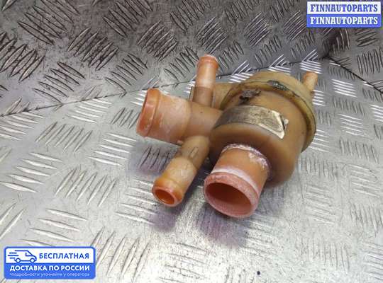 Корпус термостата на Land Rover Discovery III