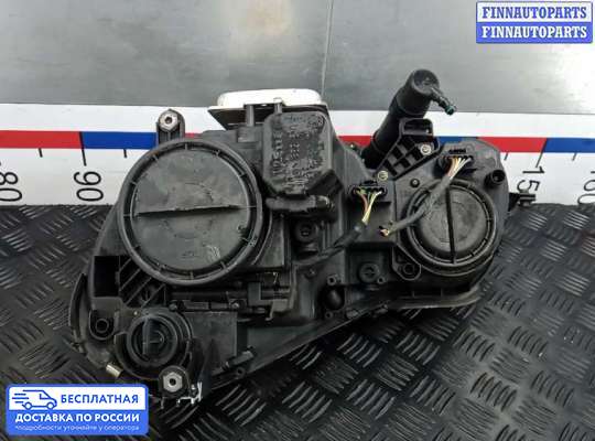 Фара передняя на Mercedes-Benz E (W211)