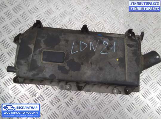 Корпус воздушного фильтра на Volkswagen Golf IV (1J)