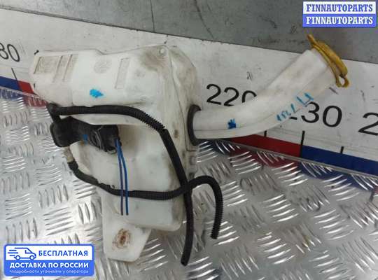 Бачок омывателя на Opel Corsa D