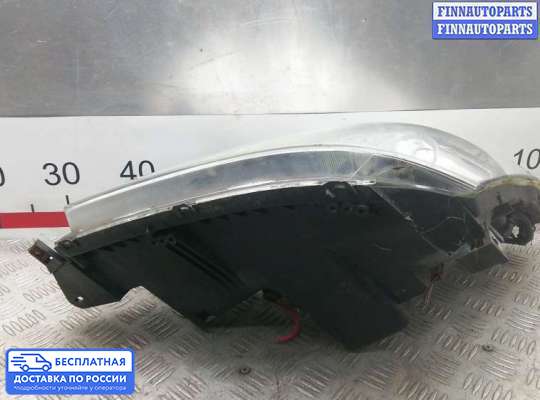 Фара передняя на Toyota Corolla Verso III (AR10)