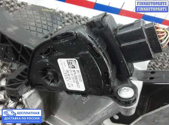 Педальный узел (педаль) на Audi Q5 (8R)