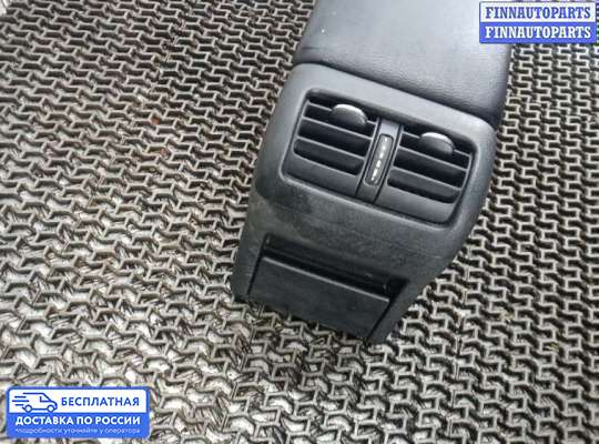 Подлокотник на Mercedes-Benz C (W203)