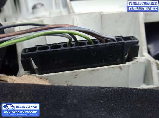 Фонарь задний на Mercedes-Benz S (W221)