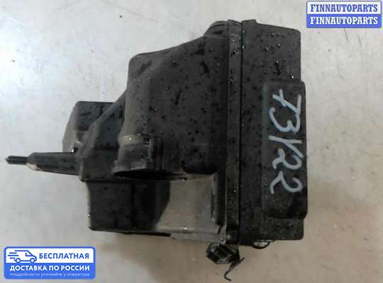Корпус воздушного фильтра на Jeep Grand Cherokee III (WK, WH)