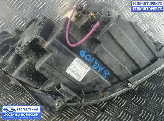 Фара передняя на Mercedes-Benz B (W245)