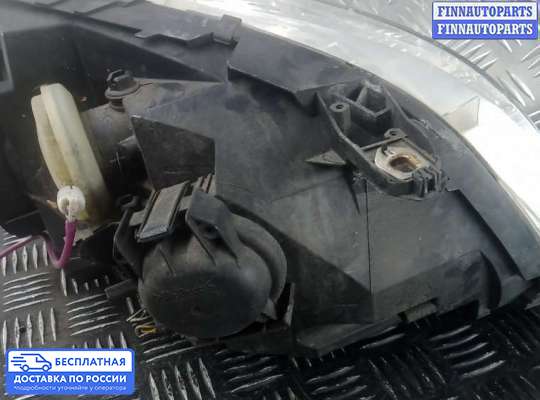 Фара передняя на Mercedes-Benz B (W245)