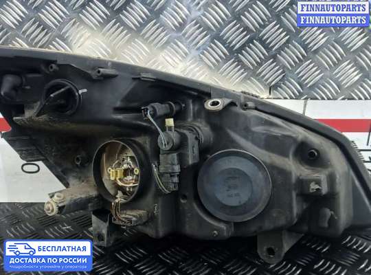 Фара передняя на Renault Scenic II