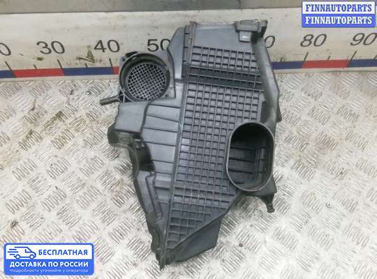 Корпус воздушного фильтра на Renault Duster