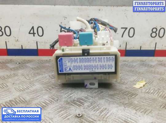 ЭБУ салона (Блок комфорта) на Toyota Corolla 10 (E150)