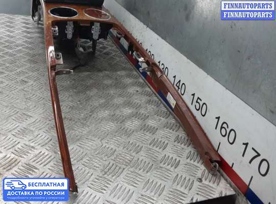 Подлокотник на Volkswagen Phaeton (3D)