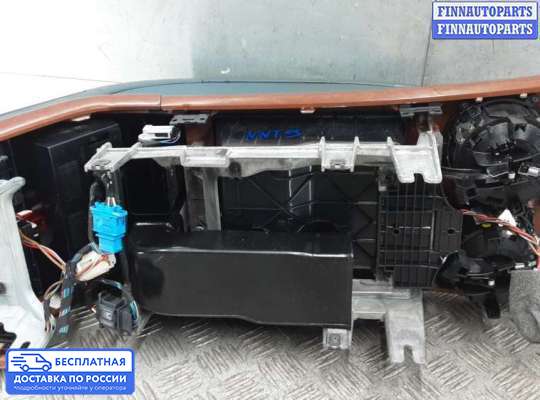 Подлокотник на Volkswagen Phaeton (3D)
