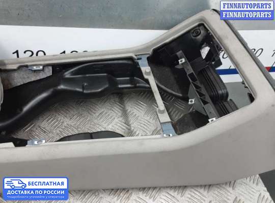 Подлокотник на Audi A8 (D3, 4E)