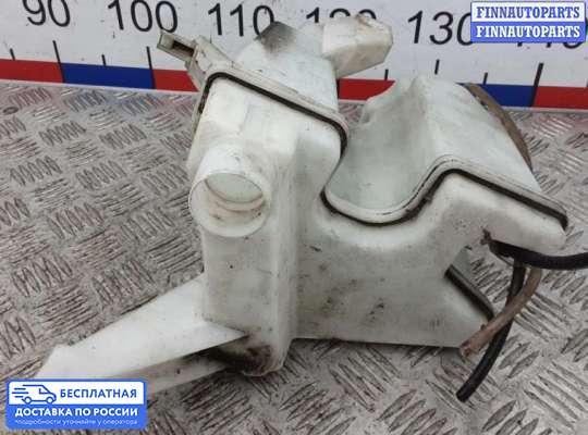 Бачок омывателя на Nissan Juke