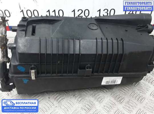 Корпус воздушного фильтра на Mercedes-Benz C (W203)