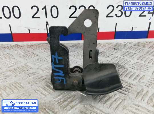 Замок капота на Mercedes-Benz C (W204)