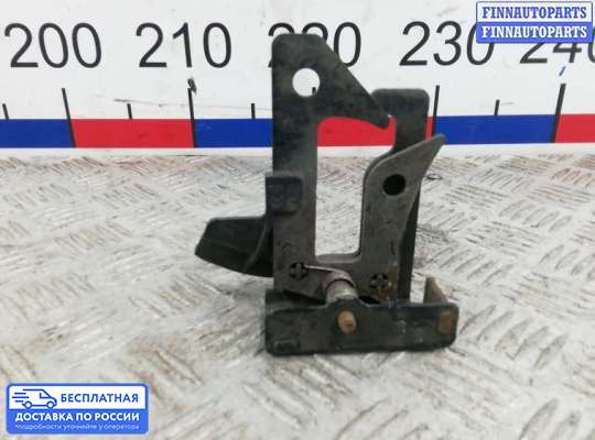 Замок капота на Mercedes-Benz C (W204)