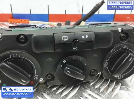Блок управления печкой на Volkswagen Tiguan I (5N)