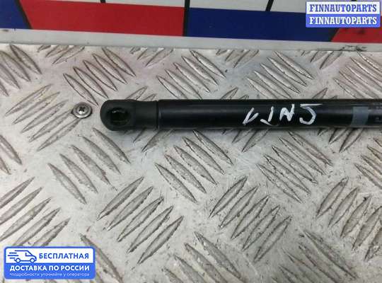 Амортизатор крышки багажника на Mercedes-Benz C (W204)