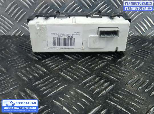 Дисплей бортового компьютера на Renault Megane III