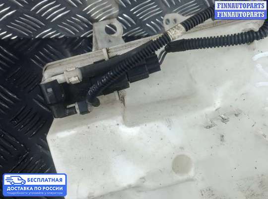 Бачок омывателя на Ford Focus III