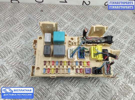 Блок предохранителей на Toyota Avensis II (T250)