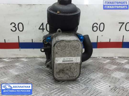 Корпус масляного фильтра на Volkswagen Passat B7 (36)
