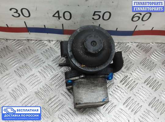 Корпус масляного фильтра на Volkswagen Passat B7 (36)
