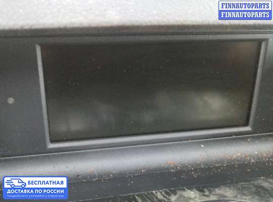 Дисплей бортового компьютера на Mercedes-Benz C (W204)